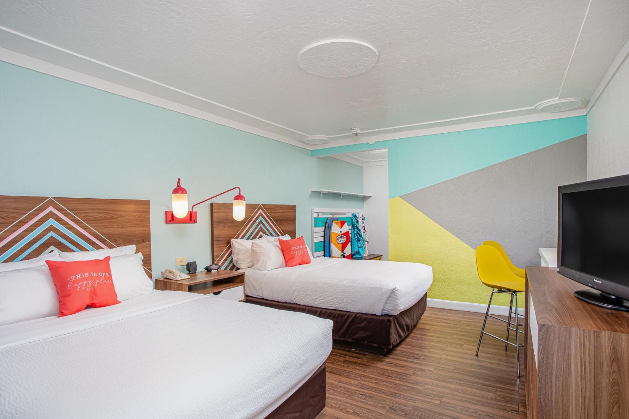 Beachside Hotel And Suites Какао-Бич Экстерьер фото